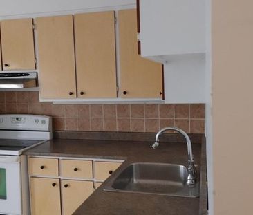 11355 Av. Hébert - Photo 2