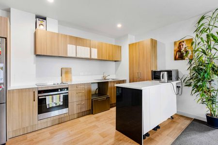 Everything at your Fingertips - Photo 3