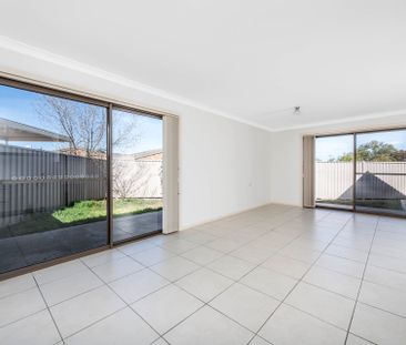 3/26 Carrington Street, Queanbeyan NSW 2620 - Townhouse For Rent | ... - Photo 5