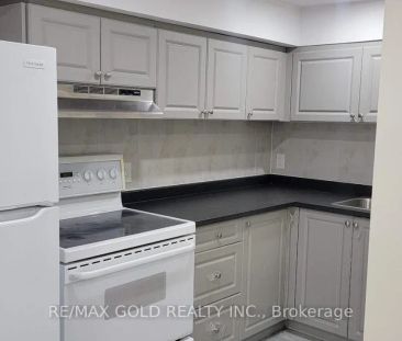 34 ARGYLE CRESCENT - Photo 1