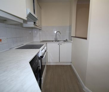 1 Bedroom Flat To Let - Photo 3