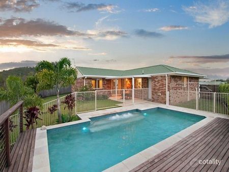 Well-Located Family Home With Pool - Photo 4