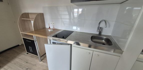 Location Appartement 1 pièce 17m² LILLE 59000 - Photo 2