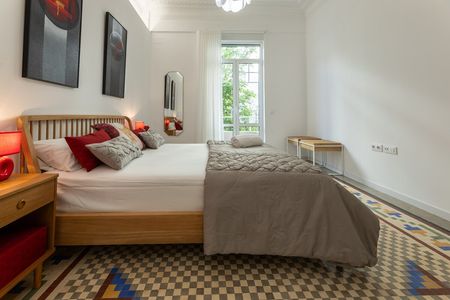 Carrer de Joaquín Costa - Photo 4