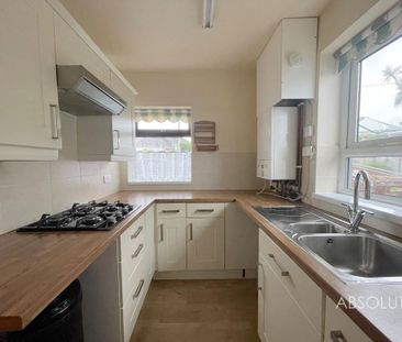 2 bedroom detached bungalow to rent - Photo 6