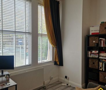 1 bed Flat in Brixton , London, SW2 4QD - Photo 2