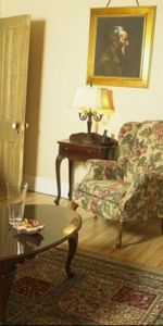 QUÉBEC SPACIEUX 3 1/2 MEUBLÉ TOUT INCLUS STATIONNEMENT - Photo 4