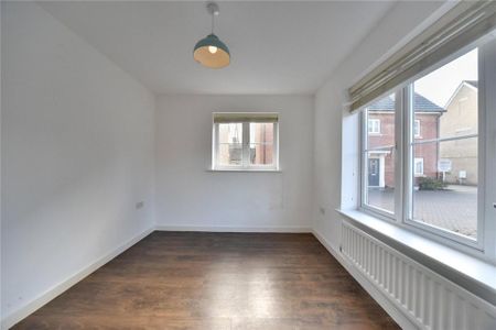 5 bedroom detached house to rent - Photo 2