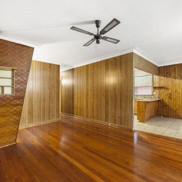 17 Glenvale Road, Reservoir VIC 3073 - Photo 1