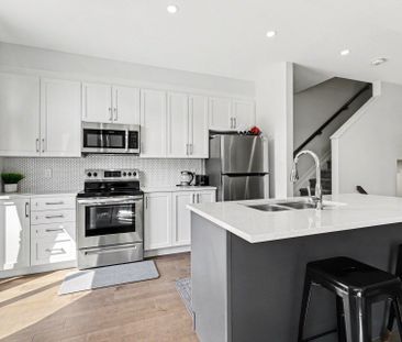 For Lease - 906 Lixnaw Court, Barrhaven, Ontario - Photo 6
