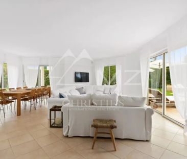 Cap d'Antibes - Superbe villa de plein pied - Photo 1