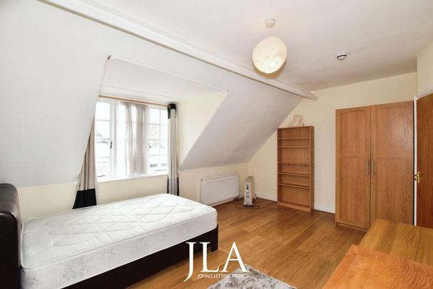 6 bedroom terraced house to rent - Photo 1