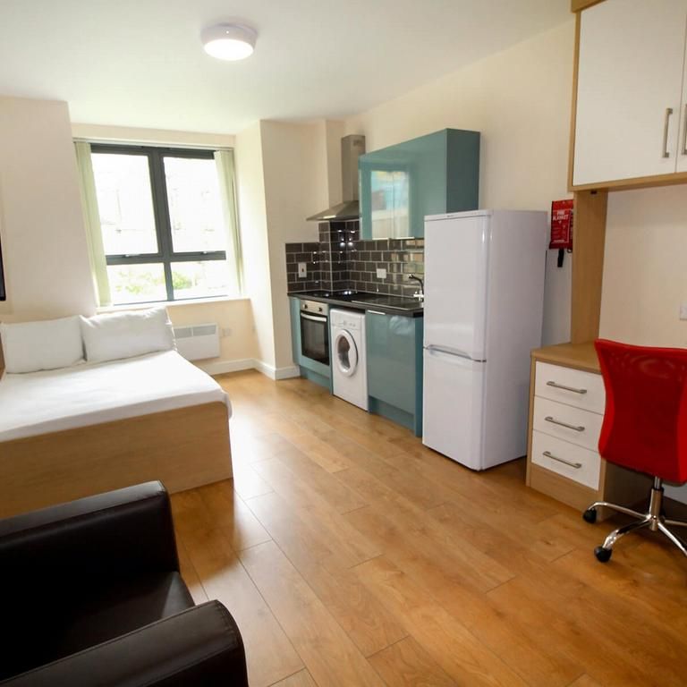 Studio to rent - Photo 1