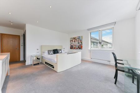 5 bedroom flat to rent - Photo 4