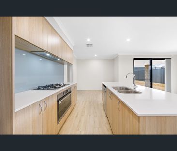 7 Westport Street, Madora Bay, WA 6210 - Photo 4