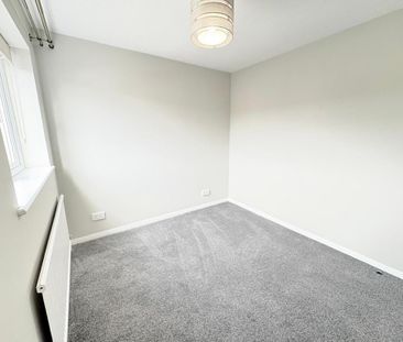 4 bedroom detached house to rent - Photo 4