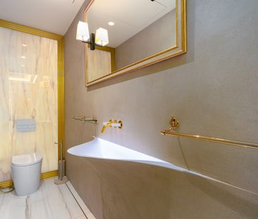 Traditional townhouse in the heart of Kensington - Photo 1