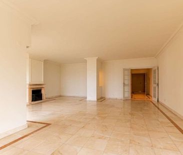 4 room luxury Apartment for rent in Cascais e Estoril, Portugal - Photo 1