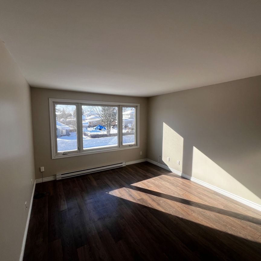 For Lease - 520 High Street Unit# 2, Orillia, Ontario - Photo 1