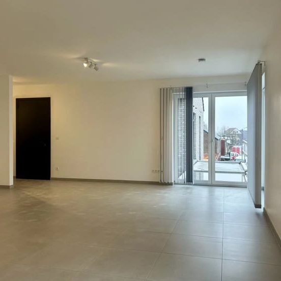 Appartement te huur - Photo 1
