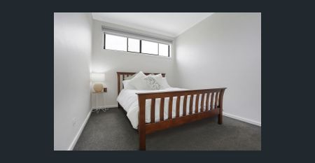 Executive Townhouse - Photo 4