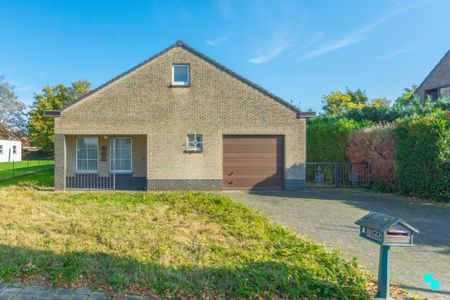 Bungalow met drie slaapkamers en grote tuin - Photo 3