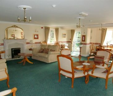 1 bedroom retirement property to rent - Photo 6