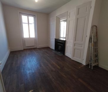 T2 AU PIED DE LA GARE DE VILLEURBANNE - VILLEURBANNE, ... - Photo 5