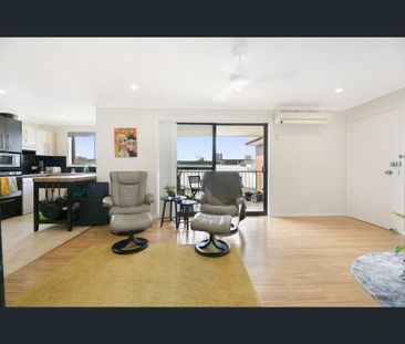 9/18 Garden Street, Southport, Qld 4215 - Photo 3
