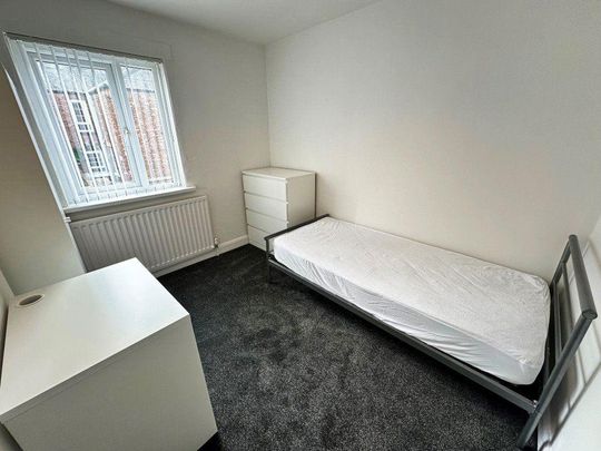 4 bedroom house to rent - Photo 1