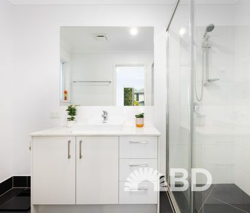 Modern Narangba Home Offering Comfort and Convenience - Photo 4