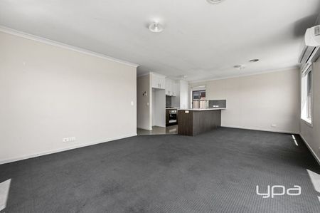 3/9 Burnett Street, Sebastopol - Photo 2