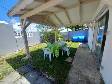 Location Maison 3 pièces 61m² LE GOSIER 97190 - Photo 2