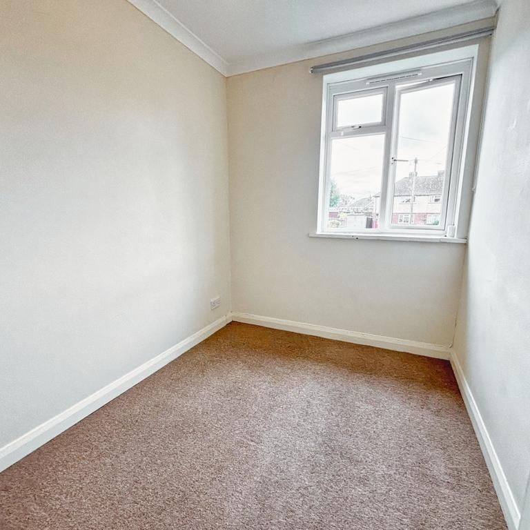 3 bedroom maisonette to rent - Photo 1