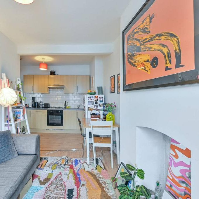 1 bedroom flat to rent - Photo 1