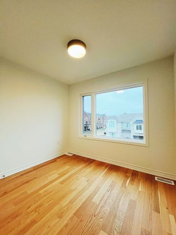 For Lease - 1208 Granary Street, Oakville, Ontario - Photo 4