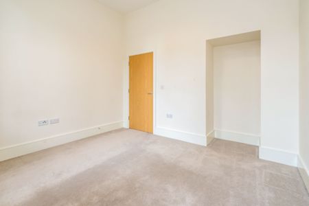 2 bedroom apartment to rent Longley Road, Chichester, PO19 - Photo 3