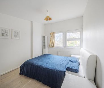 3 bedroom terraced house to rent - Photo 5