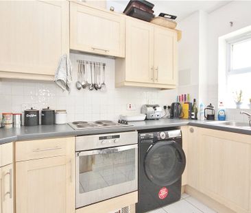 International Way, Sunbury-on-Thames, Surrey, TW16 7HQ - Photo 5