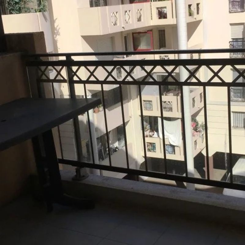 À louer – 2 pièces meublé avec terrasse - Photo 1