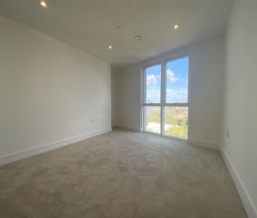 2 - 18 Yelverton Road, London, SW11 - Photo 1