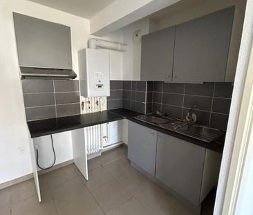 Location Appartement 3 pièces 66m² CENON 33150 - Photo 2