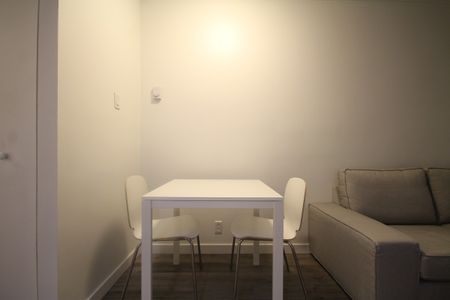 Parc Laurier: Condo d'une chambre complètement meublé avec services inclus, offert en location - Photo 5