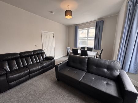 Brownlow Street, The Groves - P1843 - Photo 2