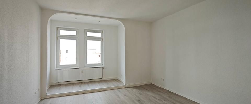 VIER ZIMMER sofort einzugsbereit - Foto 1
