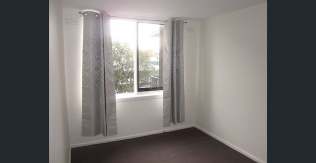 Spacious one bedroom apartment - Photo 1