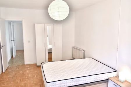 Calle de la Liberación, Madrid, Community of Madrid 28033 - Photo 3