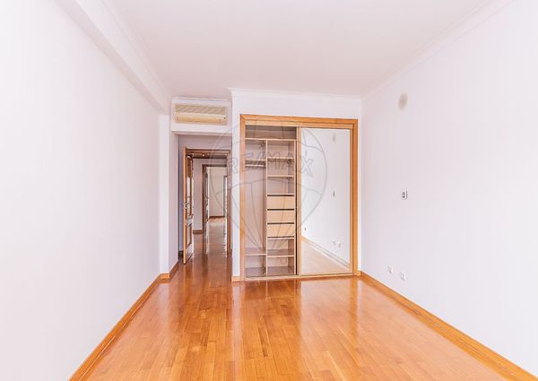 Apartamento T3 em Lisboa