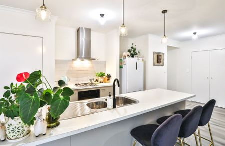 4 Bedroom House - Photo 5