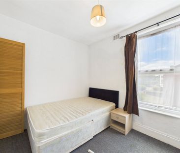 Clifton Street, Beeston, Nottingham, Nottinghamshire, NG9 - Photo 6